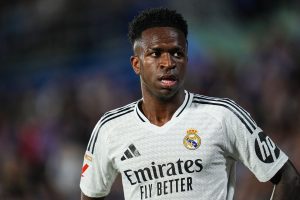 تفاصيل عرض ريال مدريد لتجديد عقد فينيسيوس