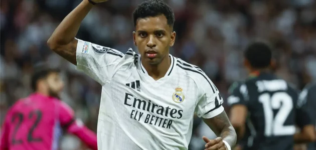 ريال مدريد يخطط لصفقة تبادلية مدوية: رودريجو مقابل كوناتي لتعزيز الدفاع هذا الصيف