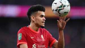 صراع العمالقة على لويس دياز: بايرن ميونخ يقترب من حسم الصفقة وسط تراجع برشلونة المالي