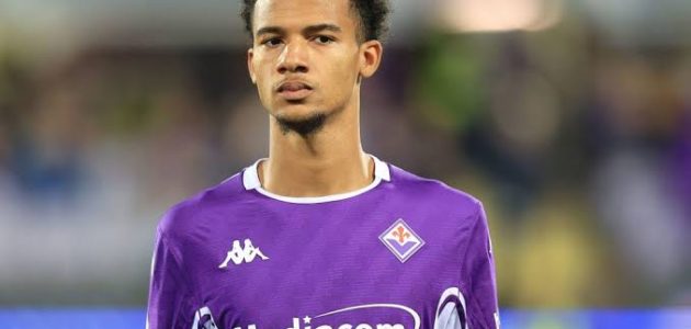 أمير ريتشاردسون بين البقاء في فيورنتينا والرحيل: بيولي يحدد مصيره في الصيف